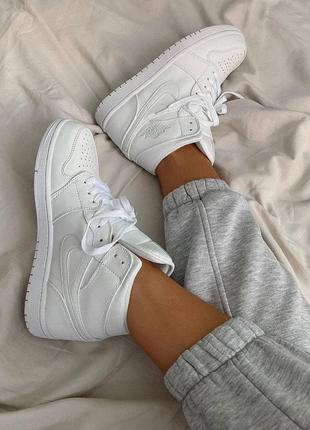 Nike air jordan white🆕шикарные женские кроссовки🆕белые кожаные высокие найк джордан5 фото