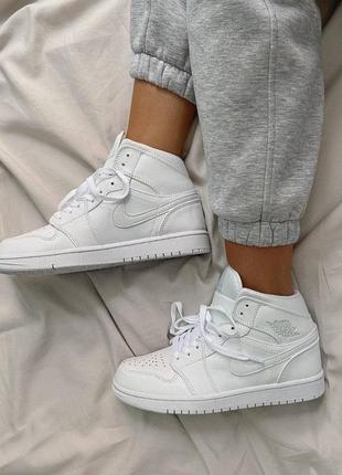 Nike air jordan white🆕шикарные женские кроссовки🆕белые кожаные высокие найк джордан6 фото