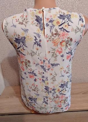 Блузка блуза в квітковий принт з мереживом3 фото