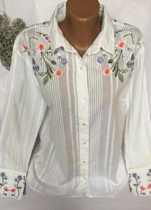 Крута сорочка з вишивкою