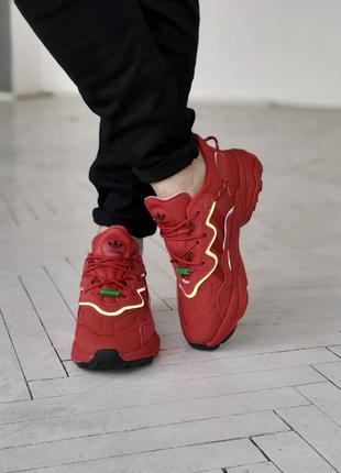 Мужские кроссовки adidas ozweego red