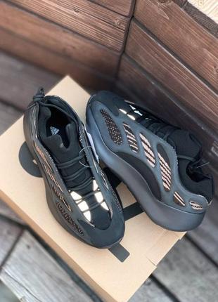 Мужские кроссовки adidas yeezy 700 clay / brown