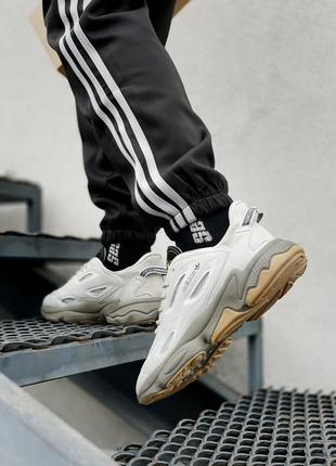 Мужские кроссовки adidas ozweego celox