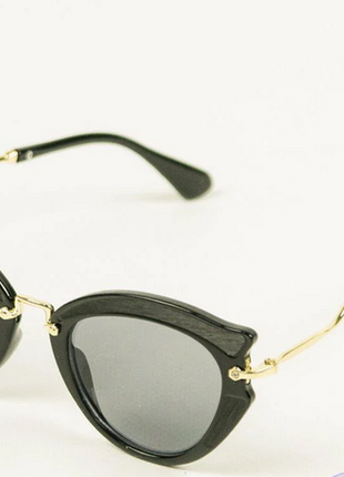 Солнцезащитные женски очки кошачий глаз - черные2 фото