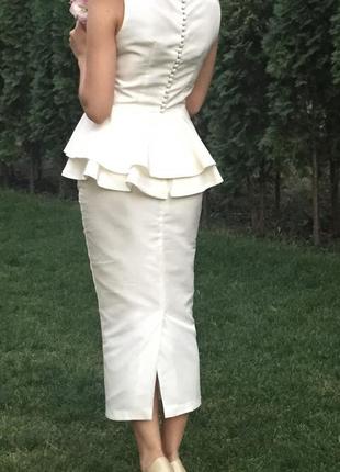 Сукня біле весільну лаконічне2 фото