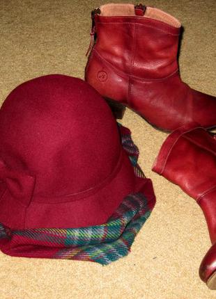Комплект кольору марсала капелюх, шарф, шкіряні черевики bronx3 фото