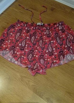 Шорти