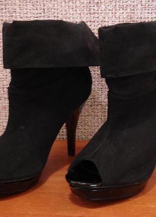 Ботильоны туфли с открытым носком .