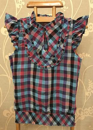 Очень красивая и стильная брендовая блузка в клетку.