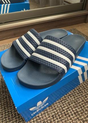 Тапки adidas adilette