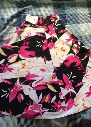 Лёгкая пышная юбка-миди с цветочным принтом1 фото