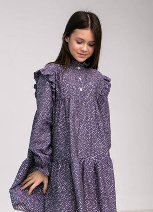 Плаття ніжно-фіолетового кольору в дрібний горошок