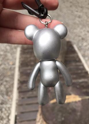 Брелок bearbrick, прикраса для ключів, підвіска "ведмедик silver" в стилі трансформери3 фото