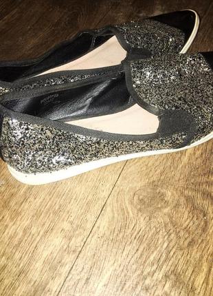 Стильные черно-серебристые женские туфли женские слипоны3 фото