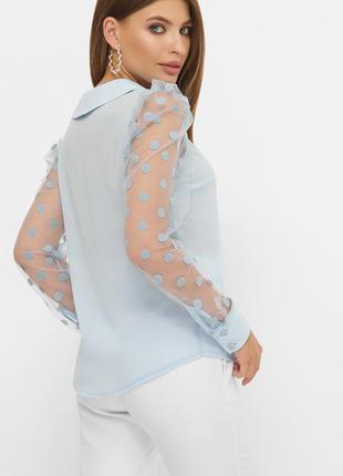 Голубая блузка с прозрачными рукавами в горошек3 фото