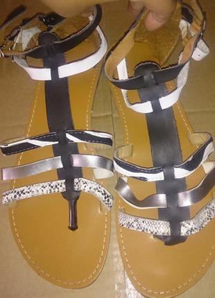 Стильні чорні вєтнамки р41 еко шкіра