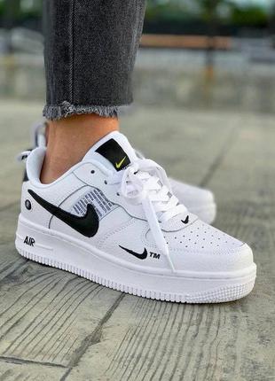 Стильные женские кроссовки nike air force 1 белые