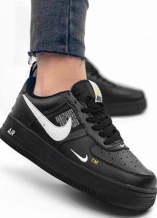 Стильные женские кроссовки nike air force 1 чёрные