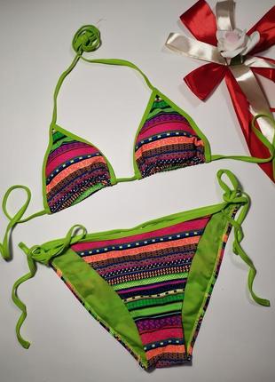 Яскравий роздільний купальник на зав'язках , розмір l