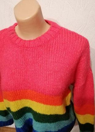 Яркий и тёплый свитер оверсайз с разноцветными полосками3 фото