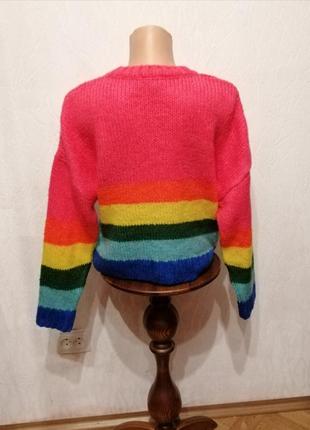 Яркий и тёплый свитер оверсайз с разноцветными полосками2 фото