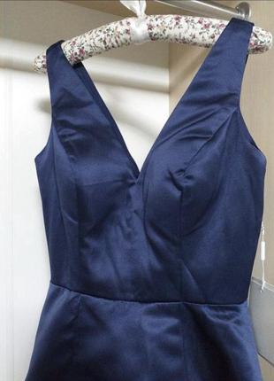 Темно-синє плаття з пишною асиметричною спідницею зі шлейфом8 фото