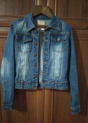 Джинсова куртка