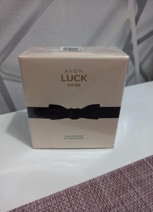 Жіноча вода avon luck for her