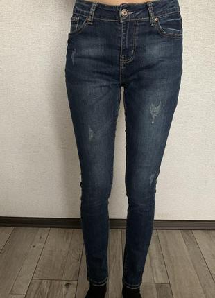 Джинси жіночі