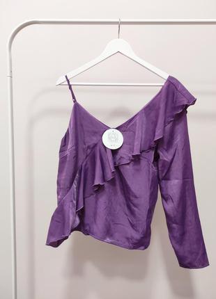 Распродажа красивая блуза на одно плечо от na-kd эффектная блузка майка новая (бирка)7 фото