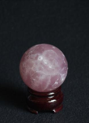 Шар розовый кварц натуральный камень