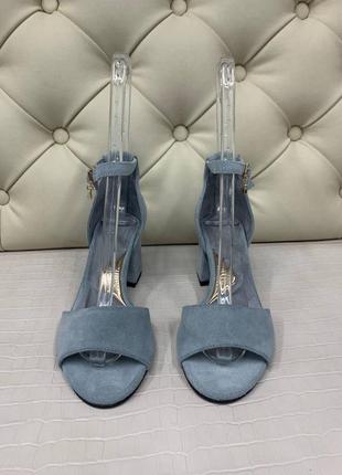 Замшеві босоніжки замшевые босоножки