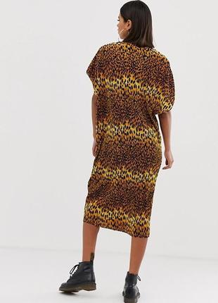 Свободное платье плиссе в леопардовый принт asos оверсайз3 фото