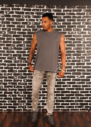 Безрукавка серая hi mate