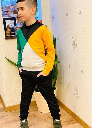 Спортивний костюм для хлопчика