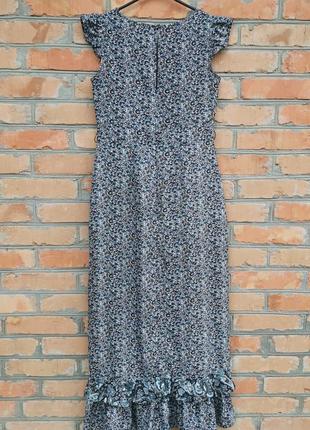 Шикарное длинное платье с оборками