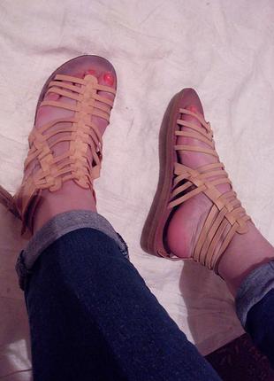 Жіночі босоніжки ,2 кольори, розміри 36,37,38,39,40