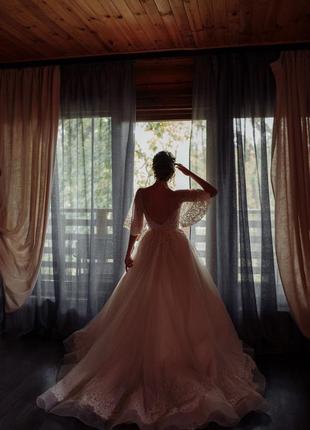 Дизайнерское свадебное платье, готова торговаться1 фото