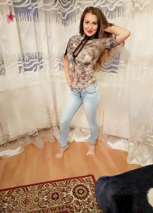 Джинси з шипами