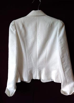 Дизайнерський піджак бренду natali bolgar білий 38 розміру5 фото