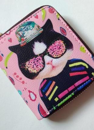 Новий модний компактний короткий гаманець на блискавці з котом кіт в окулярах3 фото