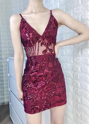 Шикарное платье в пайетках plt