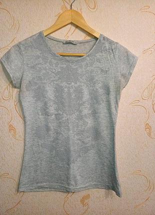 Футболка жіноча