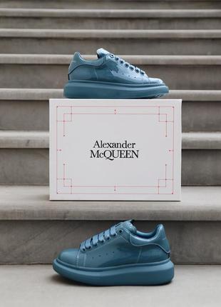 Mcqueen moss patent

голубые/бирюзовые лакированные кроссовки8 фото