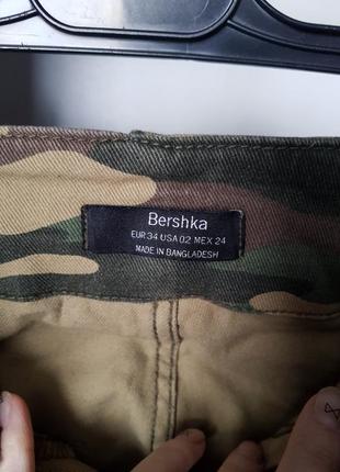 Камуфляжные джинсы bershka!4 фото