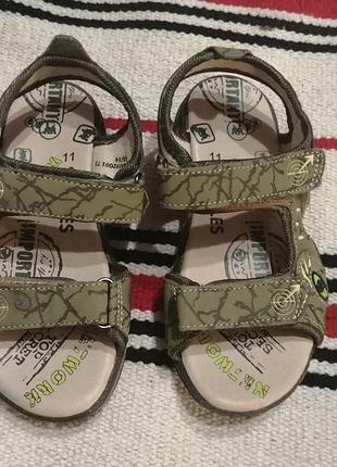 Босоніжки, сандалі 29-30 р. на хлопчика