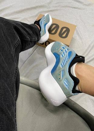 Кросівки унісекс yeezy boost 700 v3 « arzareth »2 фото