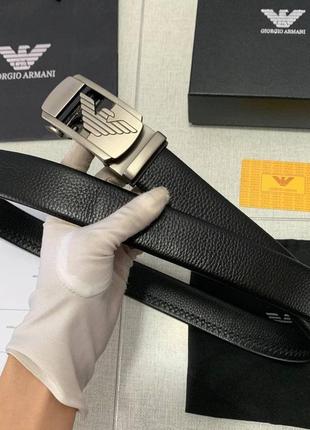 Мужской ремень с пряжкой автомат