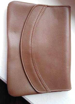 Клатч світло коричневого кольору