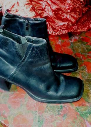 Кожаные ботинки с квадратным носком5 фото
